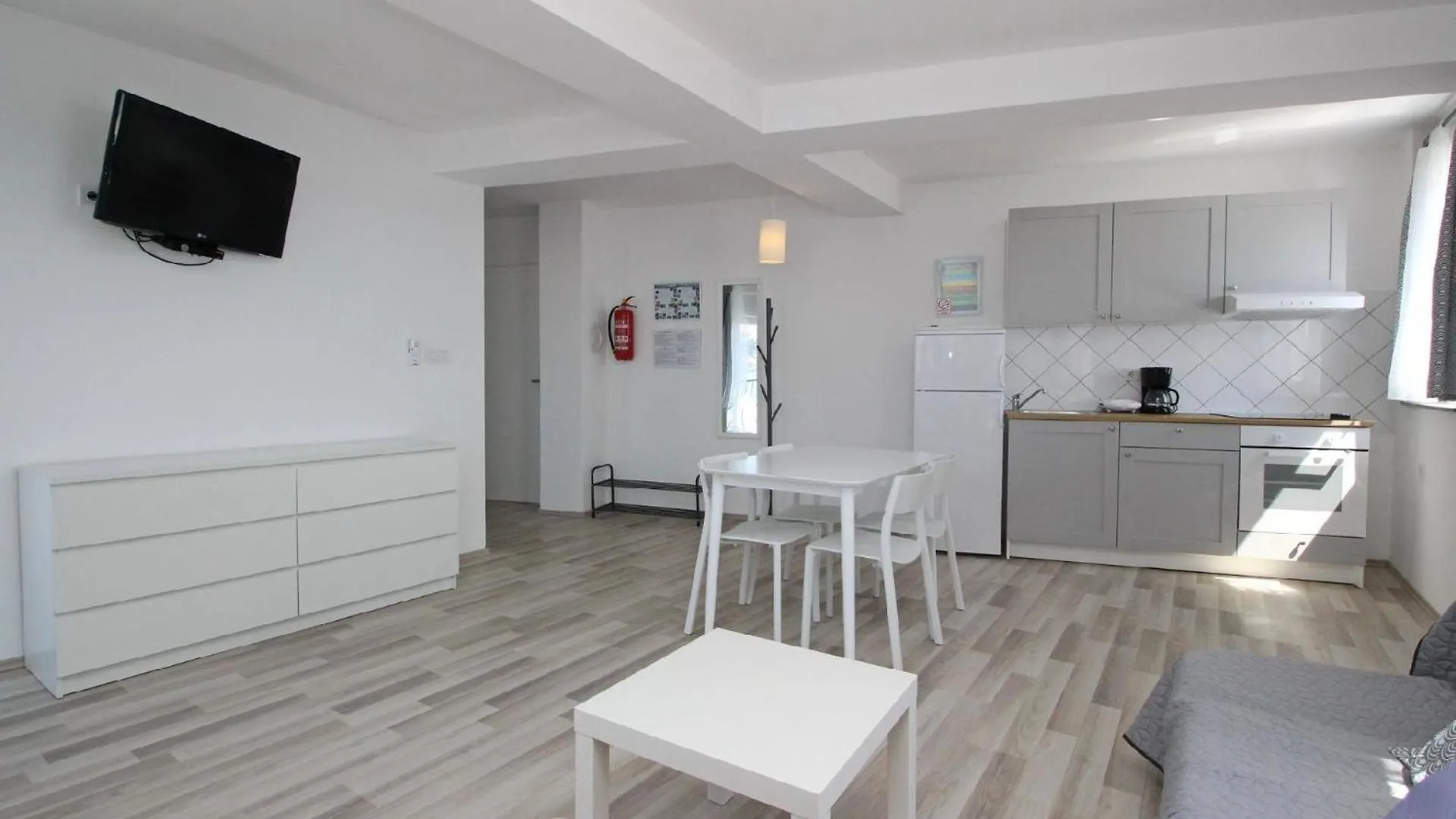 Ferienwohnung Fuer 2 Personen 2 Kinder Ca 50 Qm In Baska, Kvarner Bucht Krk 0*, Baska (Krk) Croatia